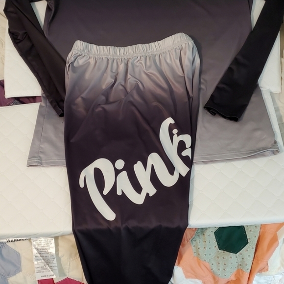 Cute outfit (NOT Pink by VS) - Picture 3 of 3